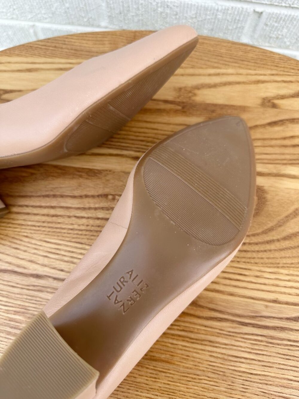 NWOT Naturalizer Beige Leather Pointed Toe Heels Sz 9M - Picture 5 of 6